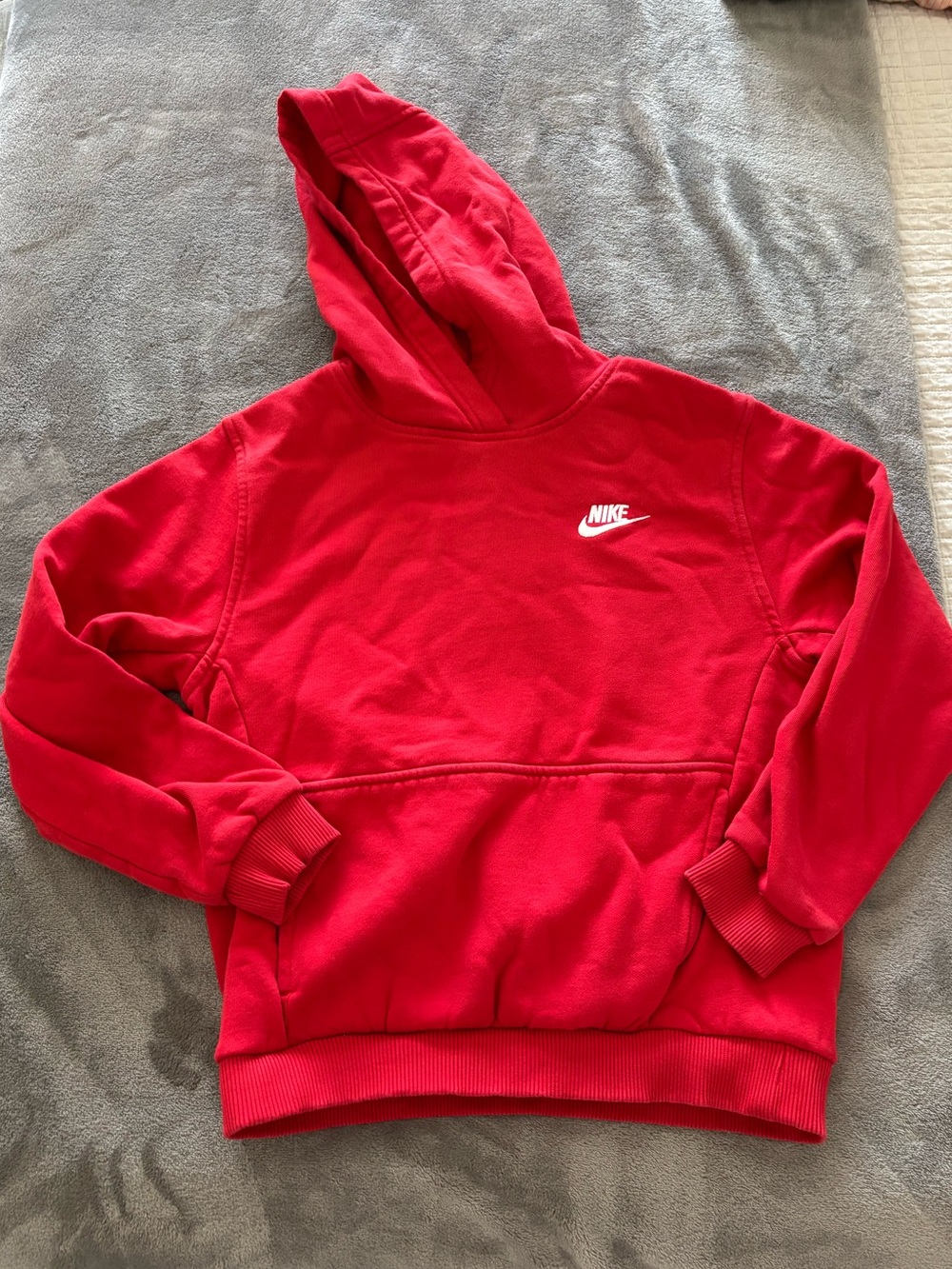 Nike Kids Club Fleece Hoodie - Size M